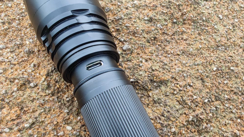 sa253 1100 lumen long beam distance led flashlight sa253 1100 lumen long beam distance led flashlight